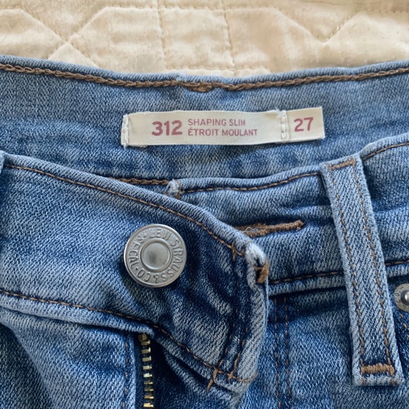 Levis shaping slim jeans - Picture 4 of 5